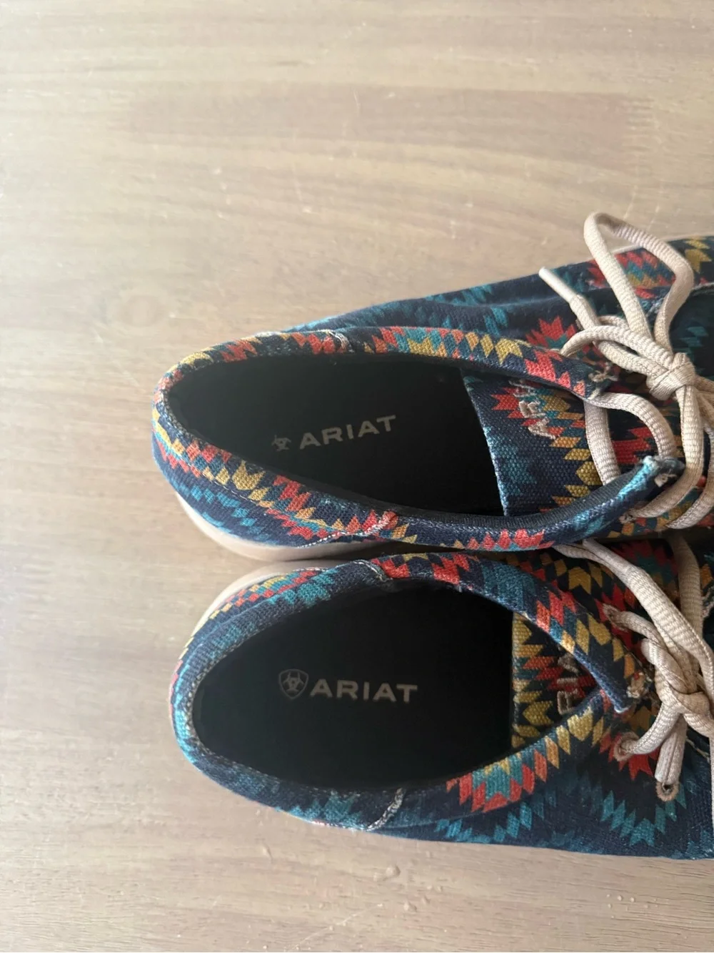 Ariat Blue Aztec Hilo Casual Slip On shoes Mens size 11.5